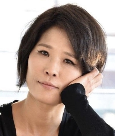 Hwang Seok Jung
